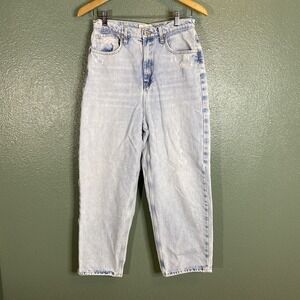 We The Free Women's Size 28 Relaxed Straight Leg Light Wash Distressed Jeans